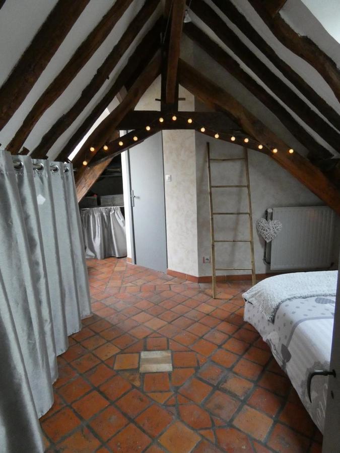 Maison De Charme Pres De Beauval Saint-Cyran-du-Jambot Εξωτερικό φωτογραφία