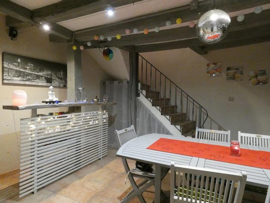 Maison De Charme Pres De Beauval Saint-Cyran-du-Jambot Εξωτερικό φωτογραφία